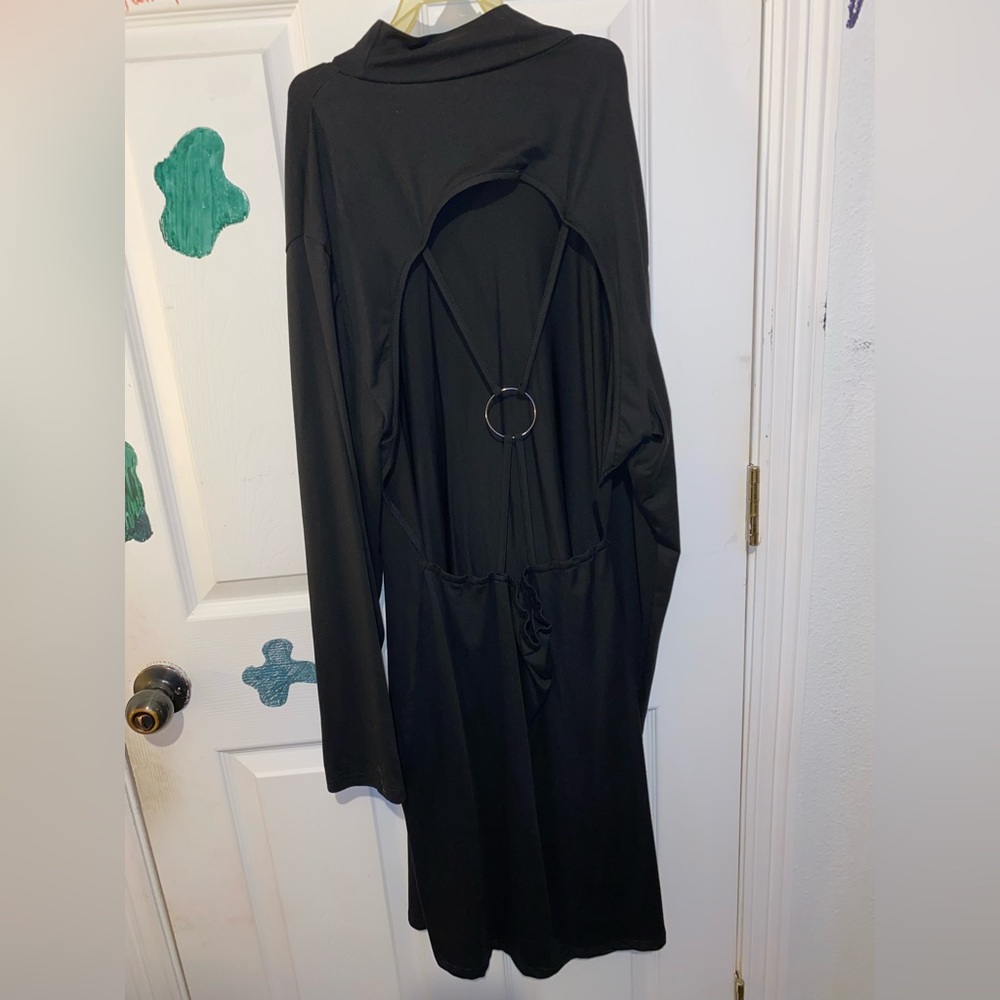 Back black open dress